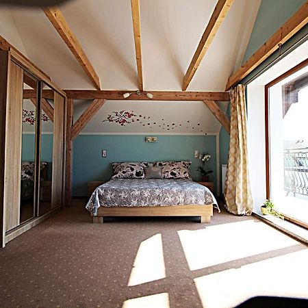 Renatka Przy Plazy Apartment อูเนียชแช ภายนอก รูปภาพ