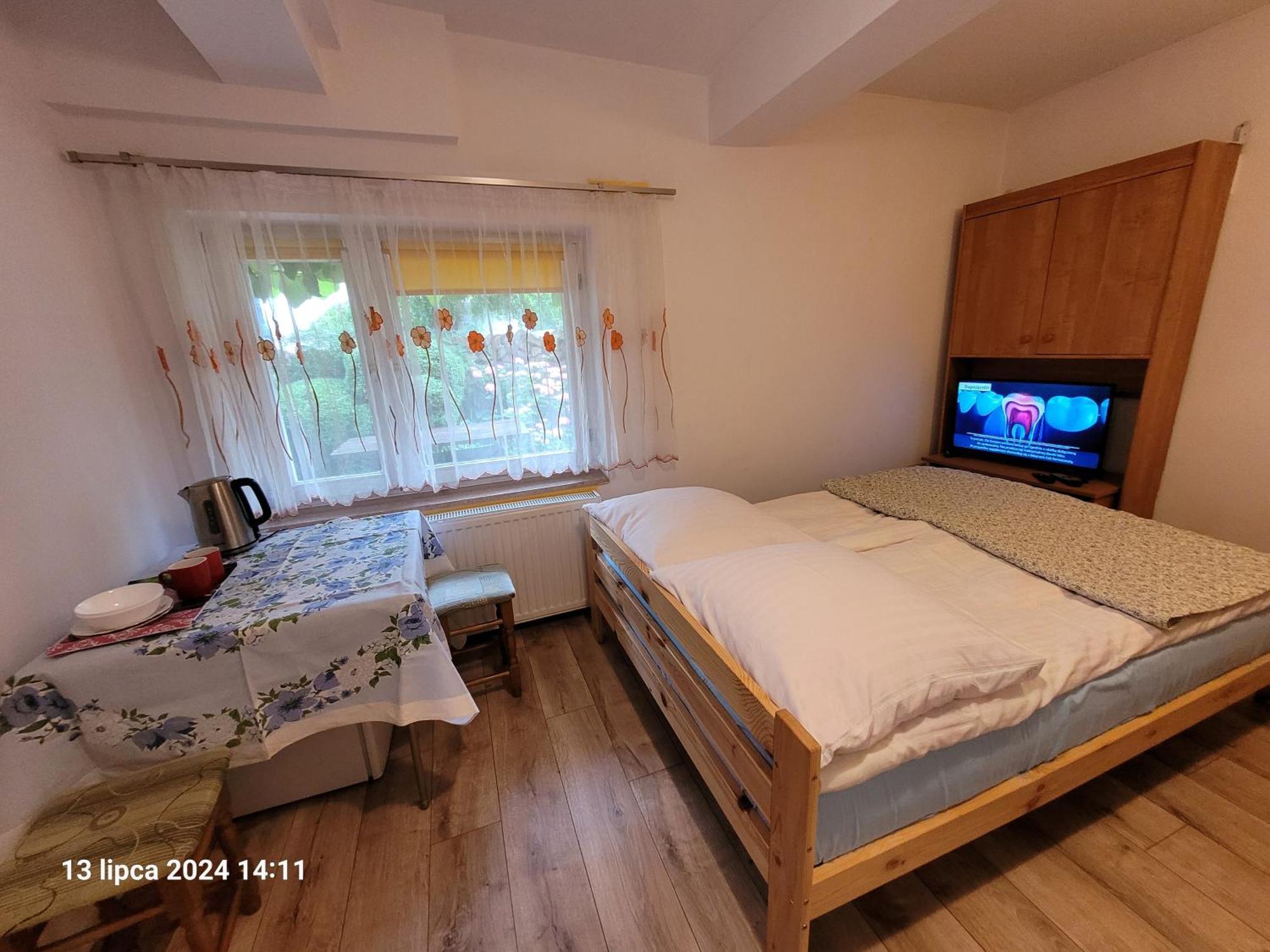 Renatka Przy Plazy Apartment อูเนียชแช ภายนอก รูปภาพ